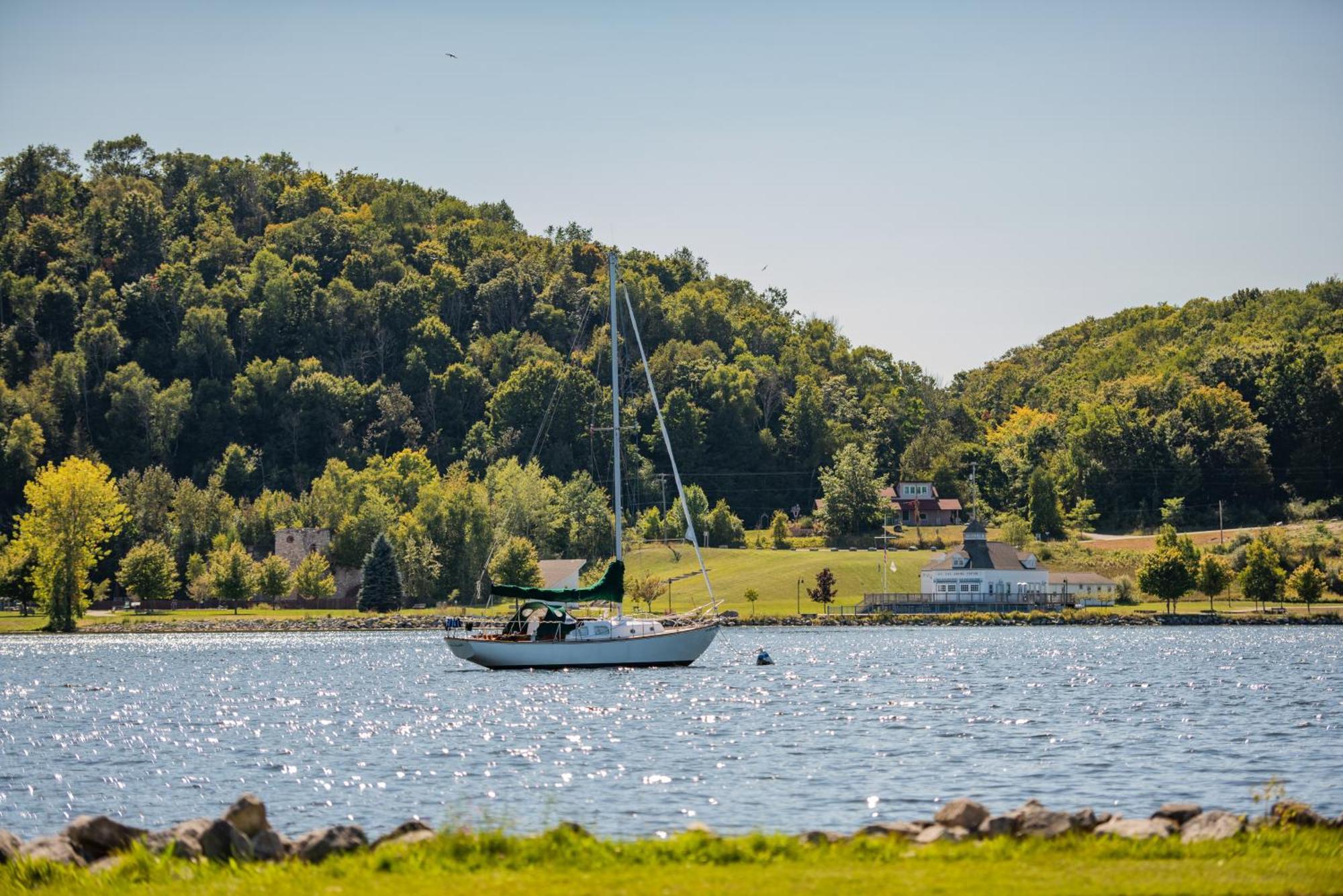 L Studio Traverse Close To Downtown And Beach Traverse City Eksteriør bilde